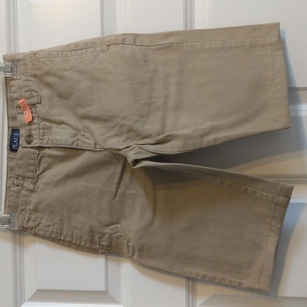 Children's Place khaki shorts girls size 8